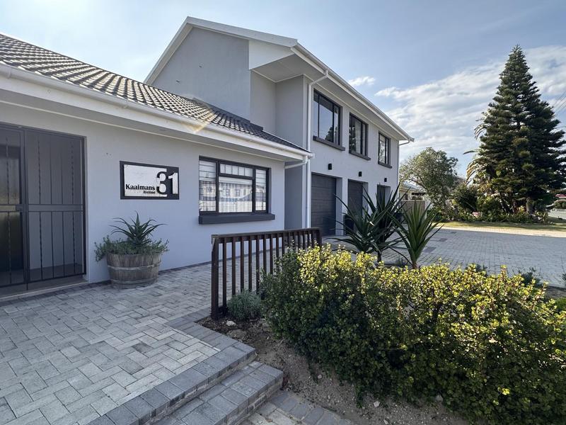 5 Bedroom Property for Sale in Fraaiuitsig Western Cape
